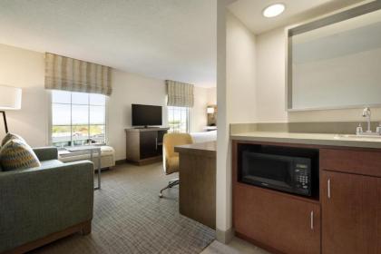 Hampton Inn & Suites Middletown - image 15